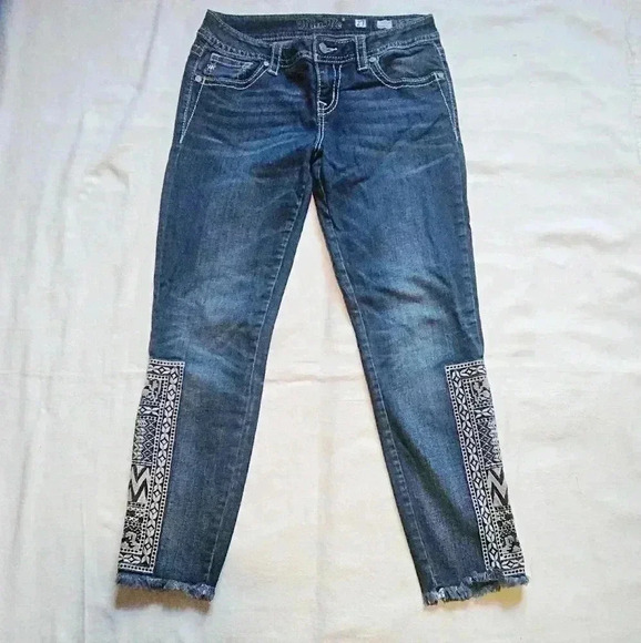 Miss Me Jeans - Picture 1 of 3